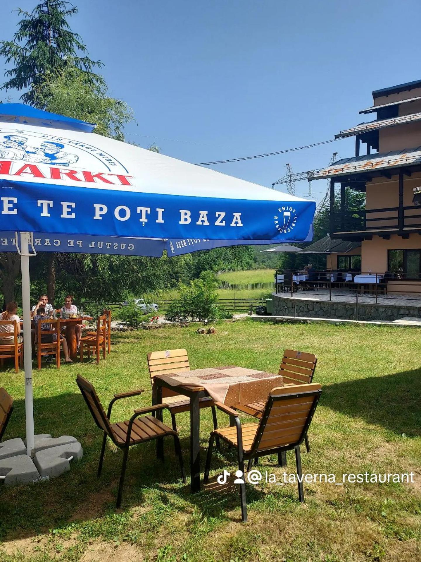 Pensiunea La Taverna Trăisteni 外观 照片