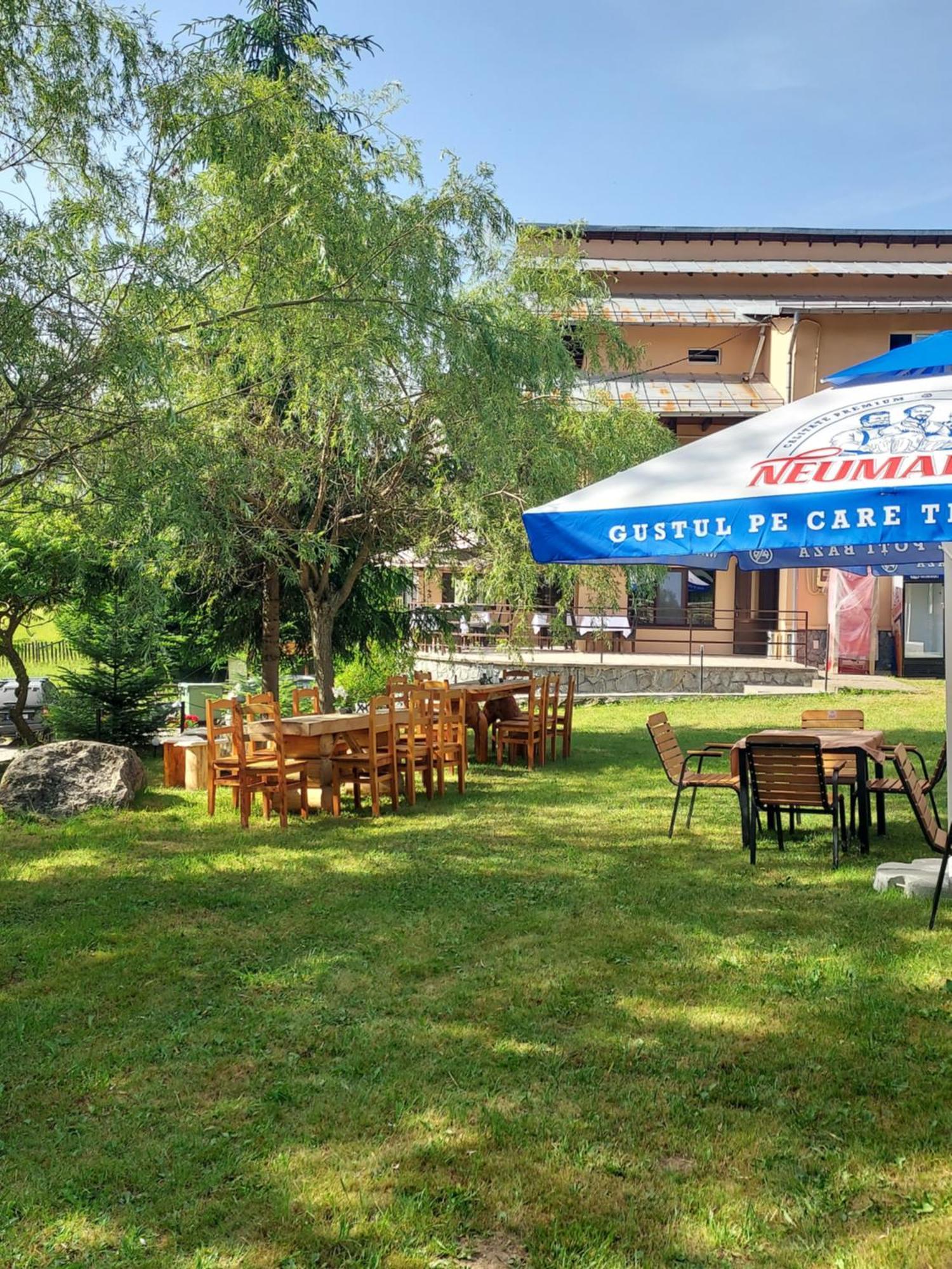 Pensiunea La Taverna Trăisteni 外观 照片