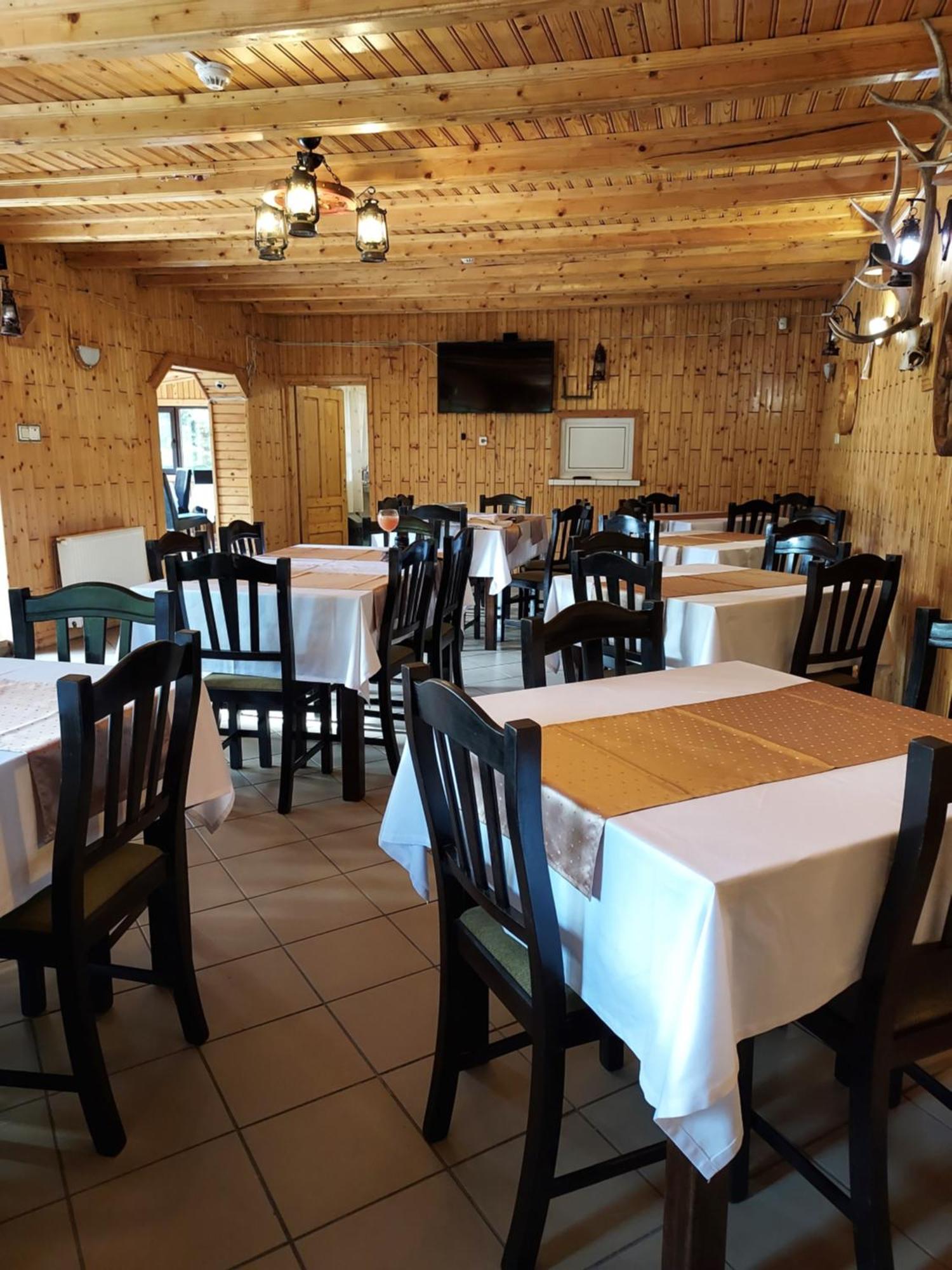 Pensiunea La Taverna Trăisteni 外观 照片